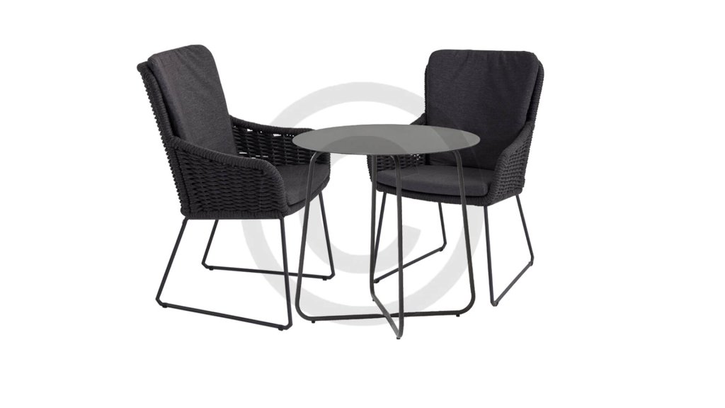 4seasons outdoor wing dining 